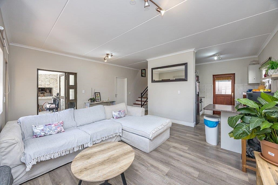 To Let 3 Bedroom Property for Rent in Royal Ascot Western Cape